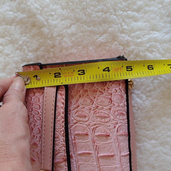 NWT Pink American Bee Purse with crossbody removable strap - Picture 9 of 14